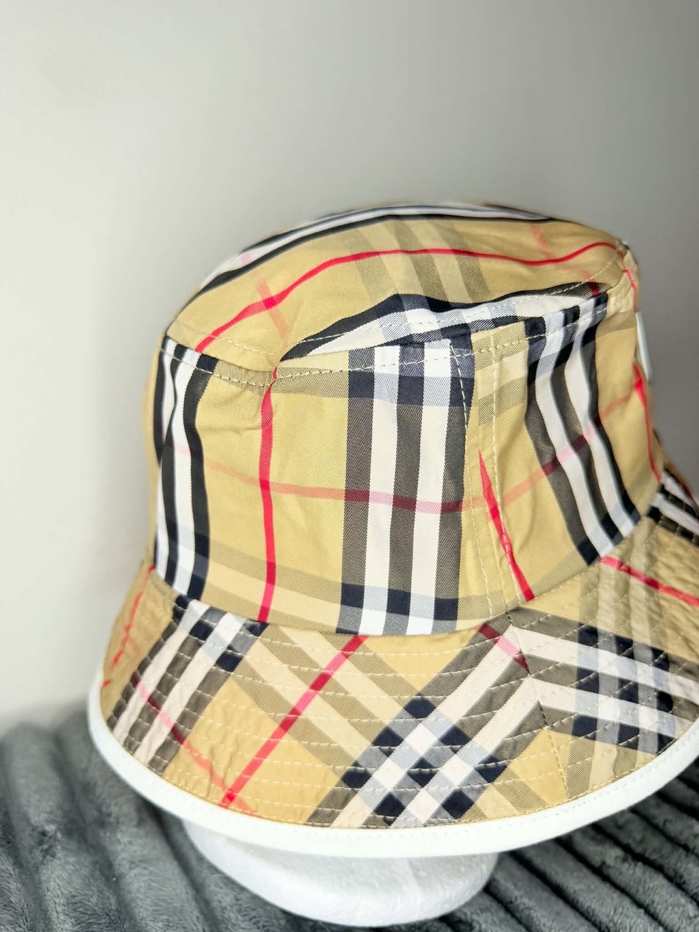Burberry Beige Nova Check Bucket Hat - Picture 3 of 5
